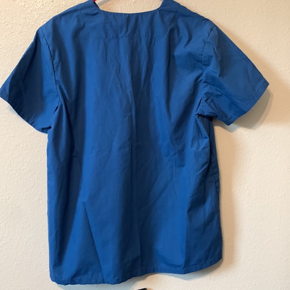 Spectrum Blue Scrub Tops Size Small Worn Once - Picture 3 of 5